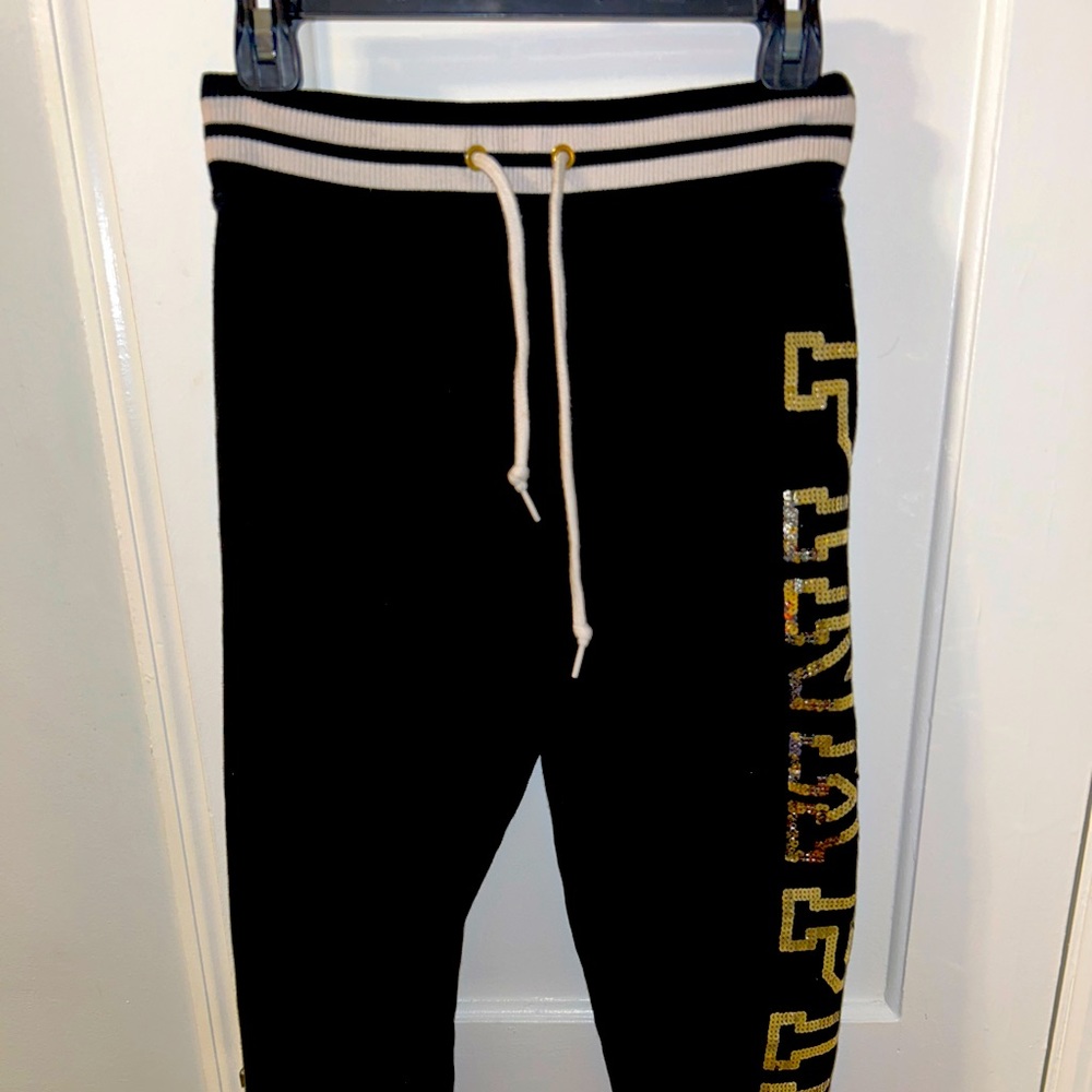 VS Pink black joggers